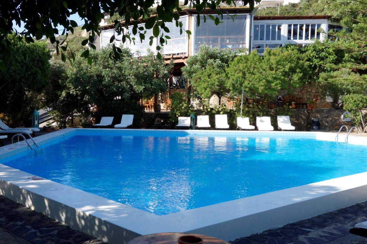 Ξενοδοχείο με διαμερίσματα Cretan Village 4*